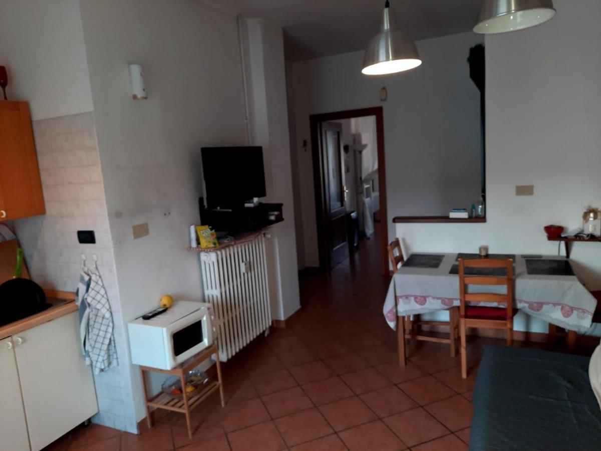 Апартаменты Apartm 5Th Floor No Lift No Wifi Near The Center Турин Экстерьер фото